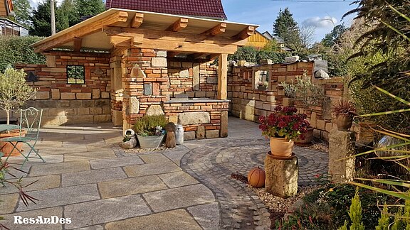 Gartengestaltung mit antiken Baustoffen