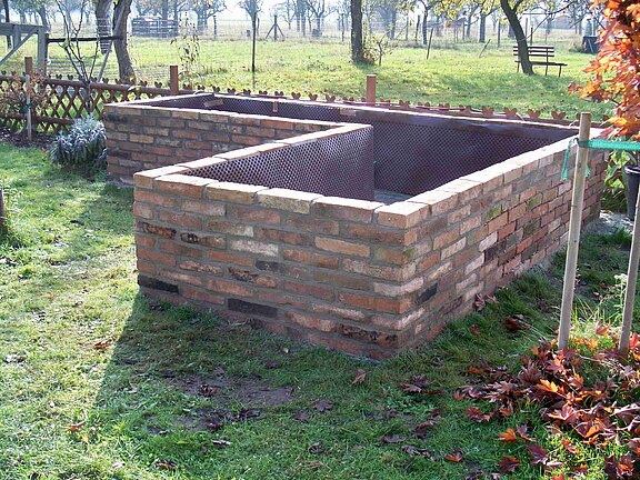 Hochbeete aus alten Ziegeln