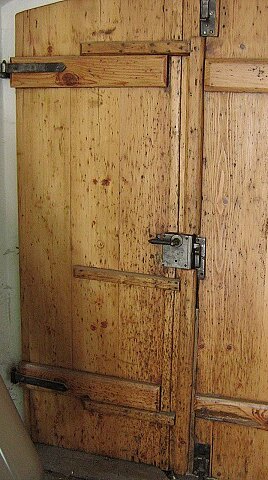 Historische Altholztür