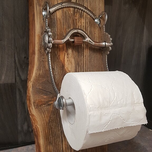 Klopapierhalter aus Kandare